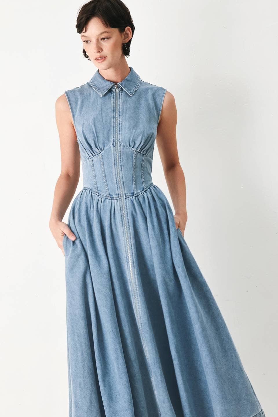 A washed denim midi dress - FD2153