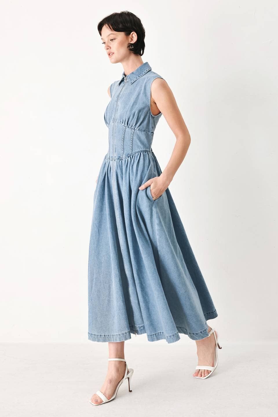 A washed denim midi dress - FD2153