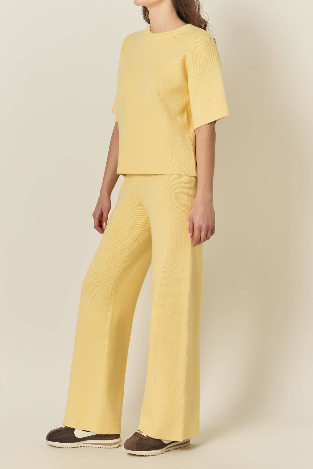 Collar Knit Half Sleeves Top