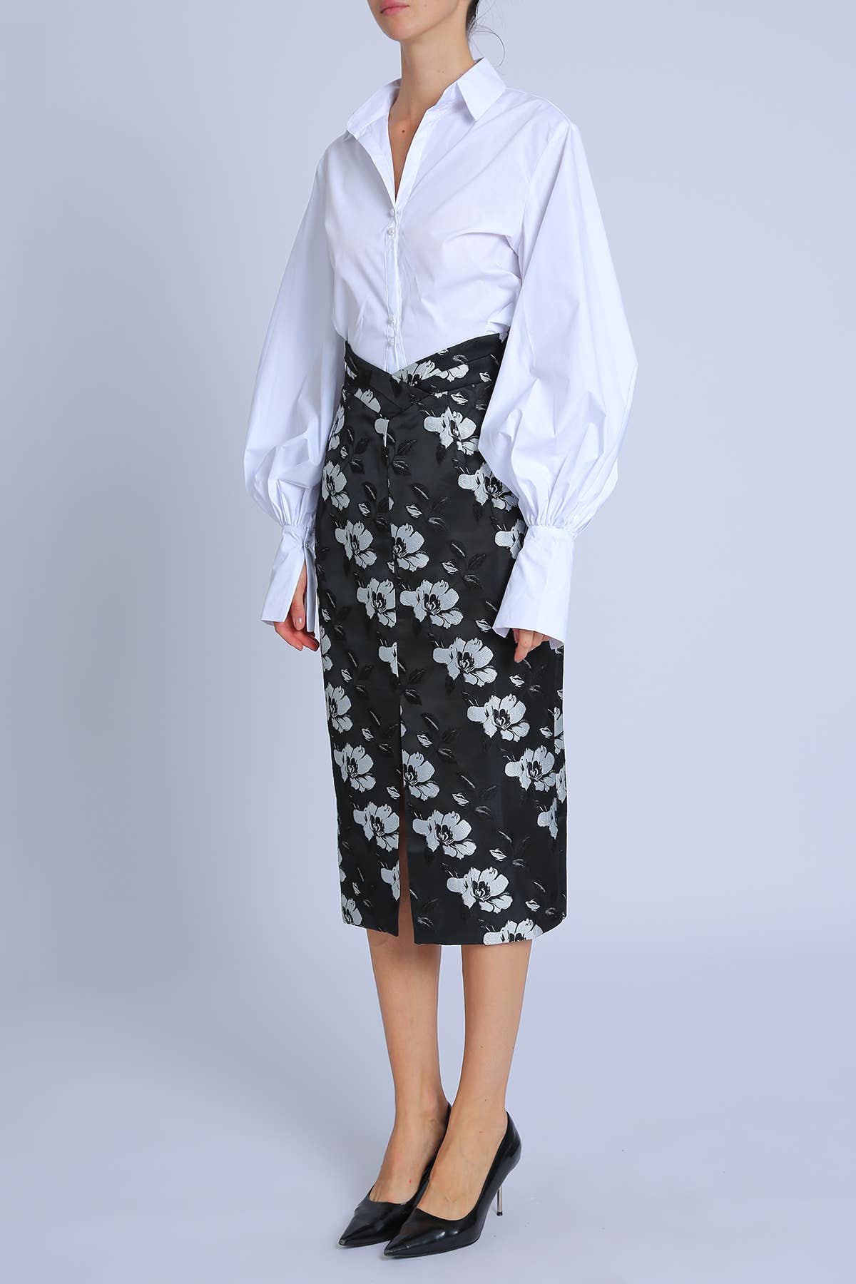 V-Neck Cut Collar Puff Blouse PC2530