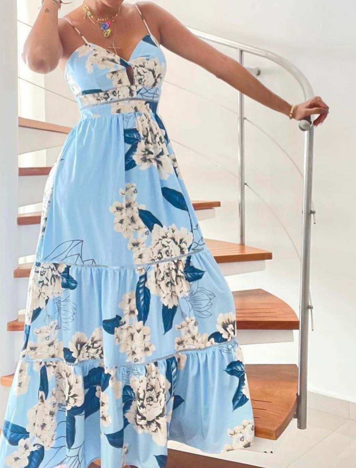 Vestido largo azul luna