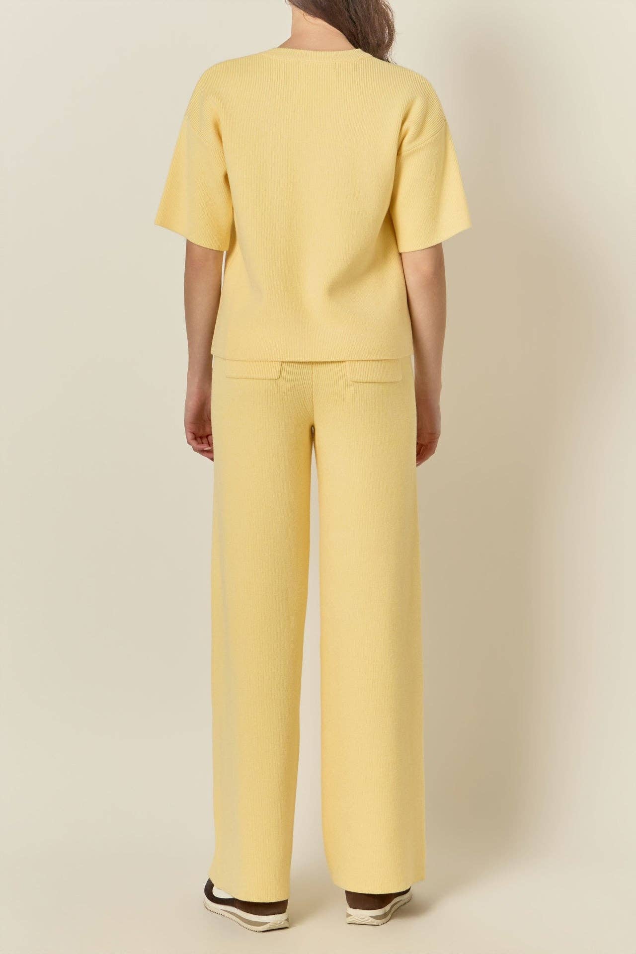 Collar Knit Half Sleeves Top