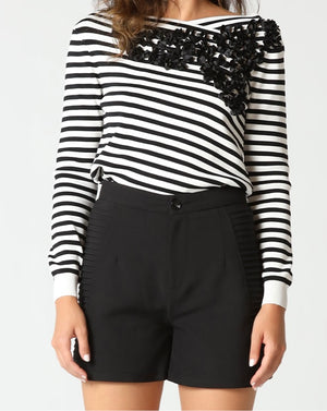 Stripes black & white top