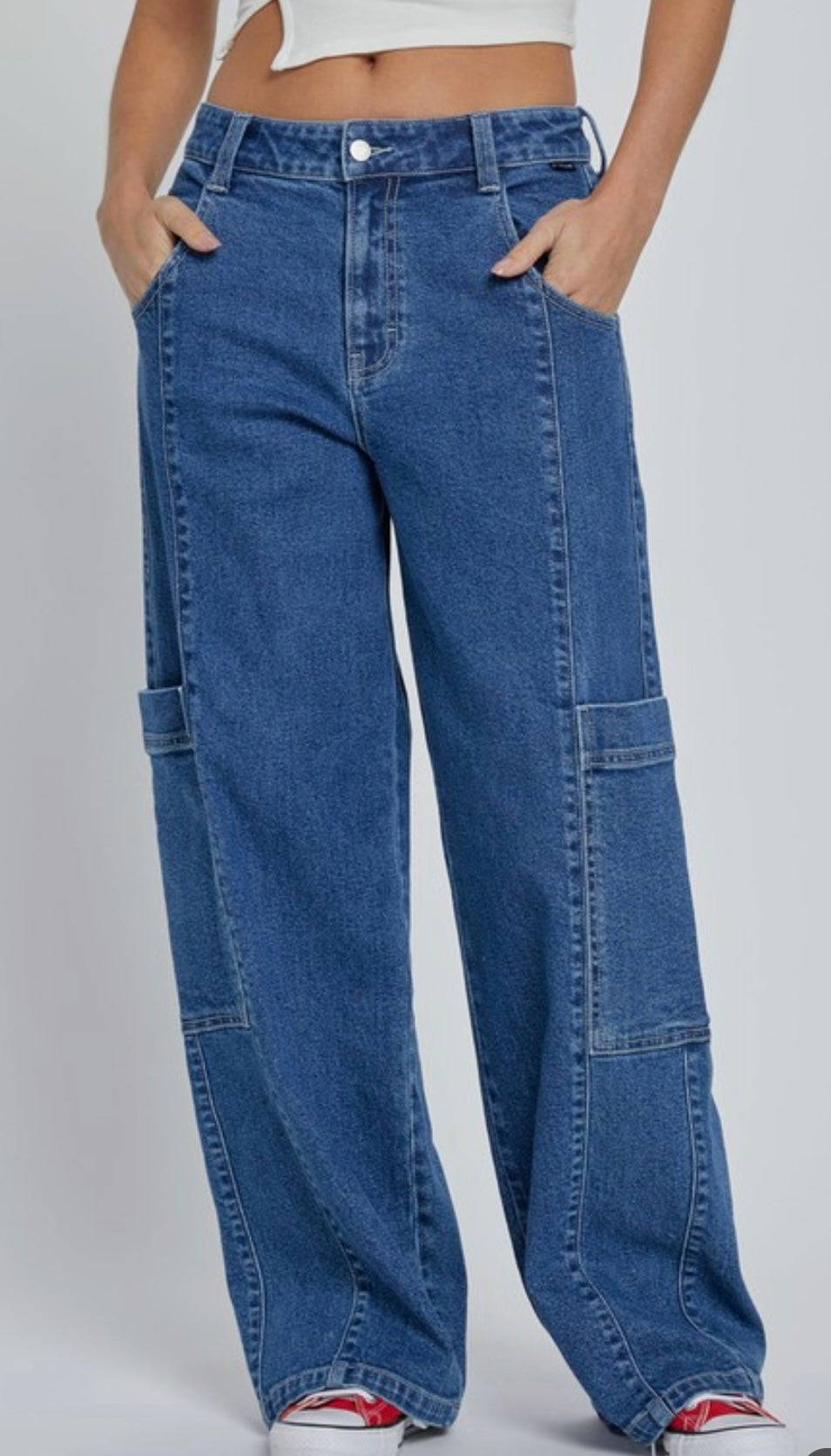 Mid Waisted Y2K Skater Jean with side pocket